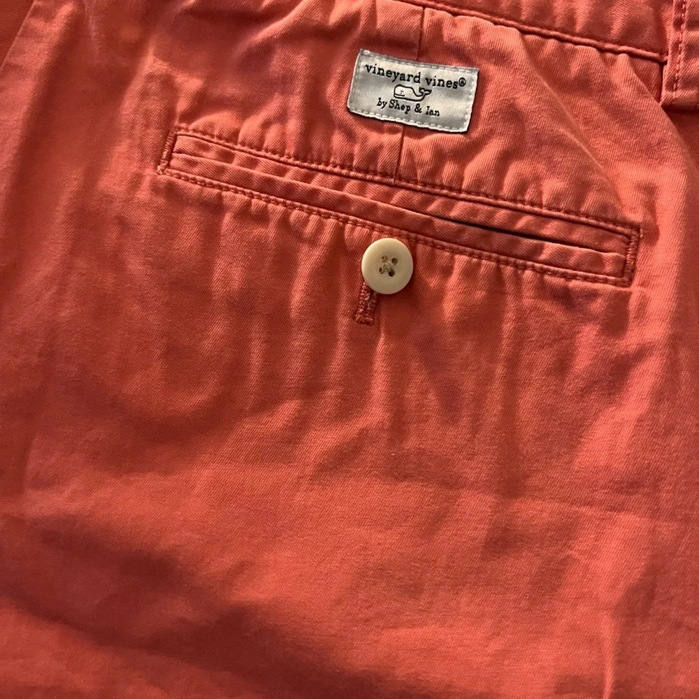 Vineyard Vines Shep Ian Salmon Pink 7 Inch Club Chino Shorts 32